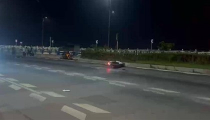 重庆江北一摩托车凌晨发生车祸，车上两人当场身亡，居民：经常有摩托车从这条路经过