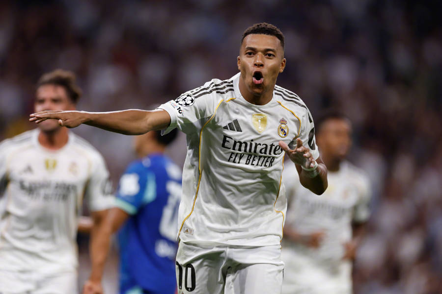 惊天乌龙、补时绝平、争议红牌、错版球衣……新赛季的欧冠就是这么刺激!