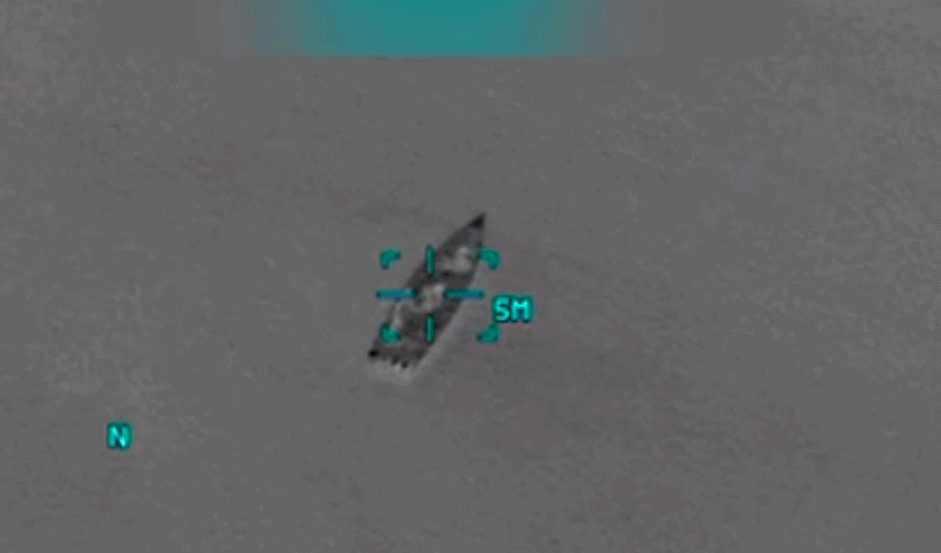 轰炸机直扑委内瑞拉,特战准备斩首,关键时刻,美军上将突然辞职