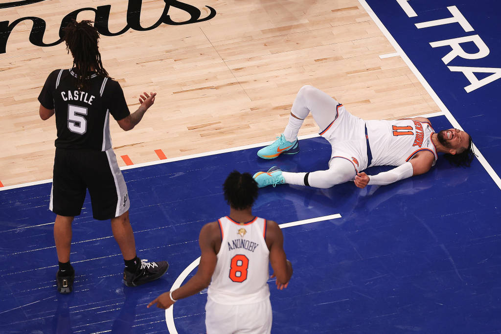 NBA｜赛后抱怨裁判不公，布朗教练：这种尺度会影响胜负